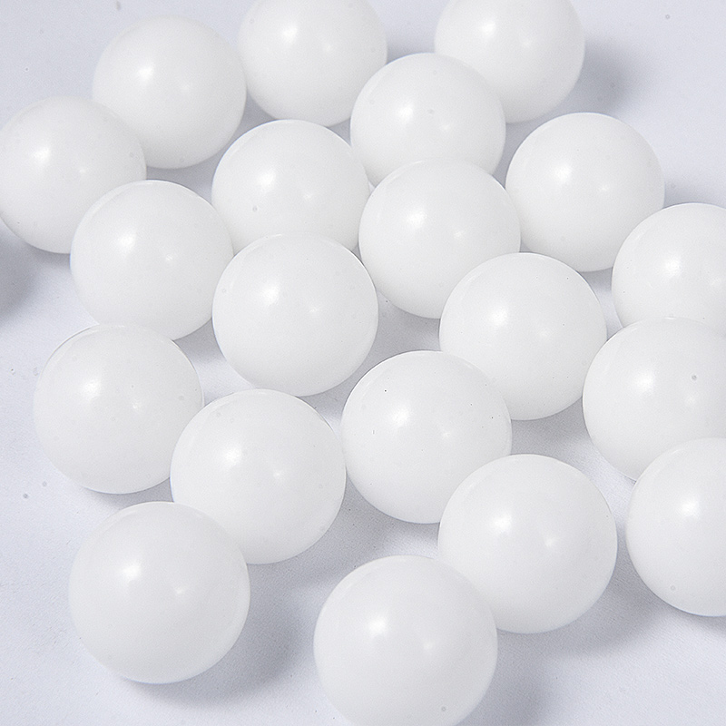 Bola plastik